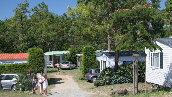 allée du camping calme proche des pistes cyclables