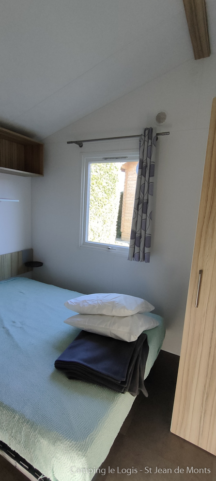 Chambre parentale mobil-home 4 personnes camping Saint Jean de Monts