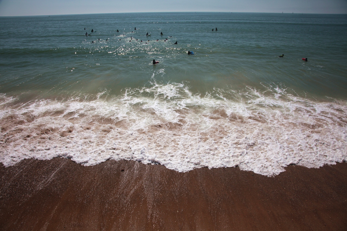 Le surf à saint gilles croix de vie sur la grande plage