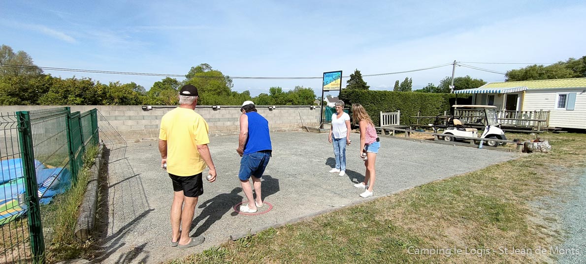 Camping le Logis Terrain de pétanque